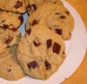 chewy chocolate chip cookies