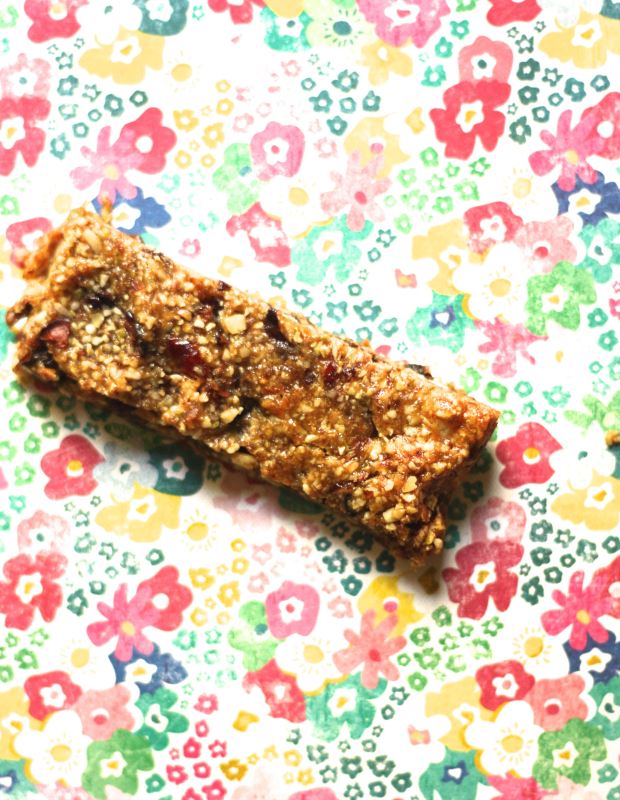 Date Granola Bar